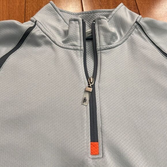 ALO Yoga Cool Fit Gray and Black Quarter-Zip Pullover size XL - Picture 2 of 9